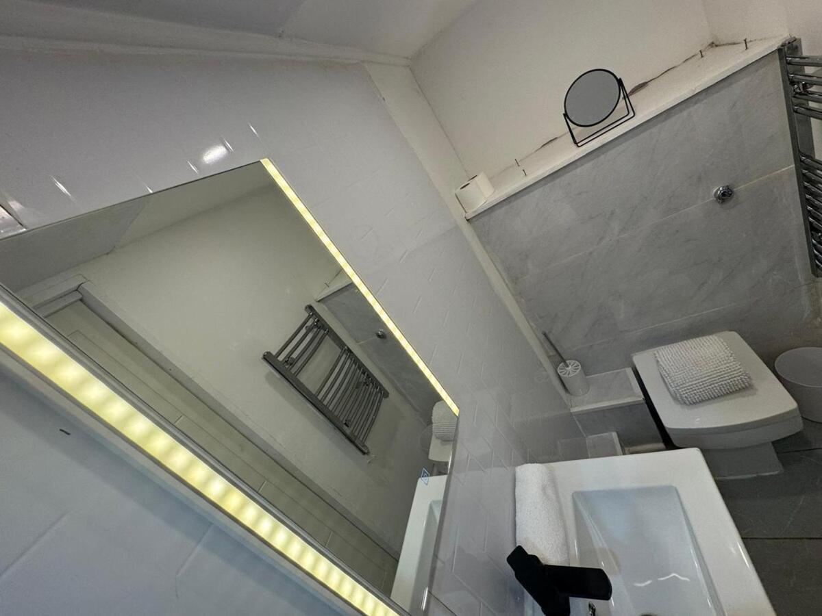 Flat, 1-bedroom, Apartment *