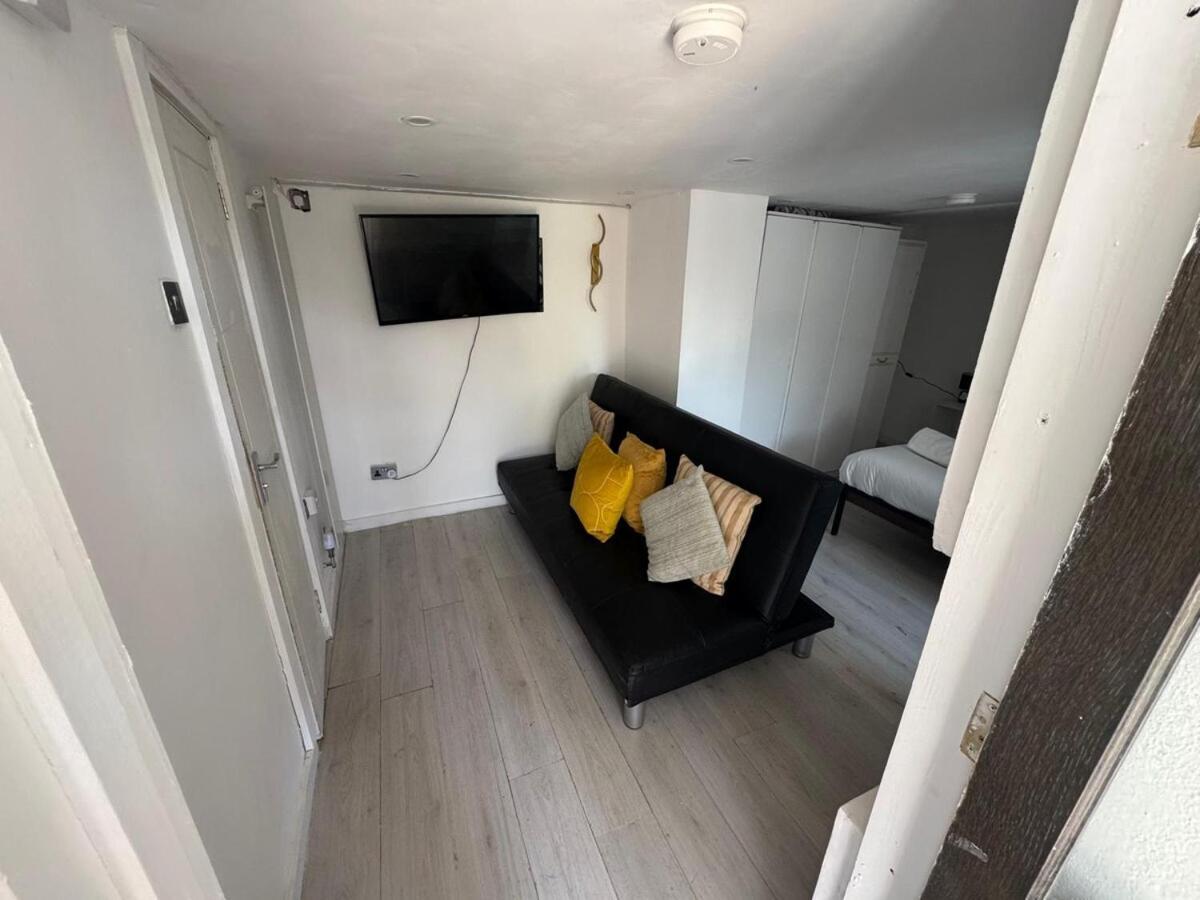 Flat, 1-bedroom, Apartment