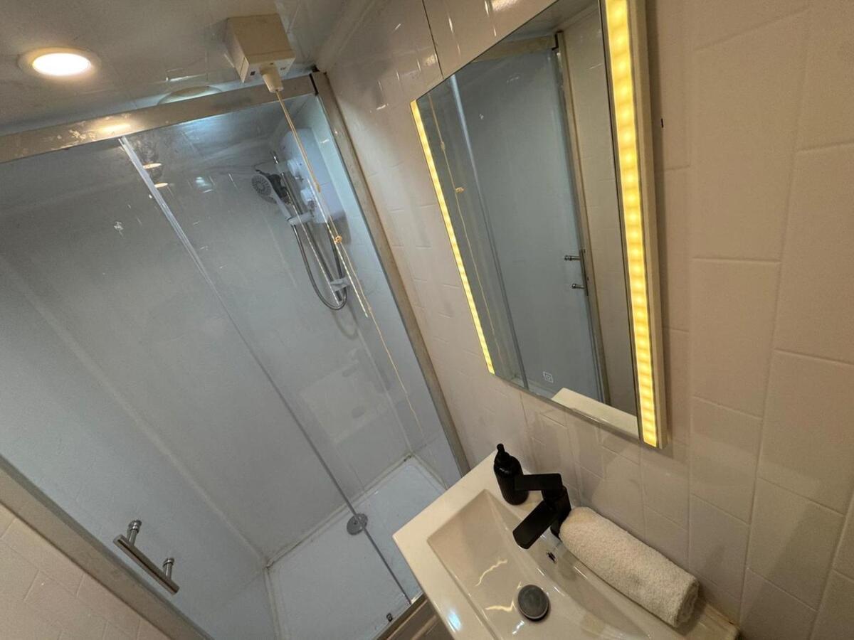 Flat, 1-bedroom, *